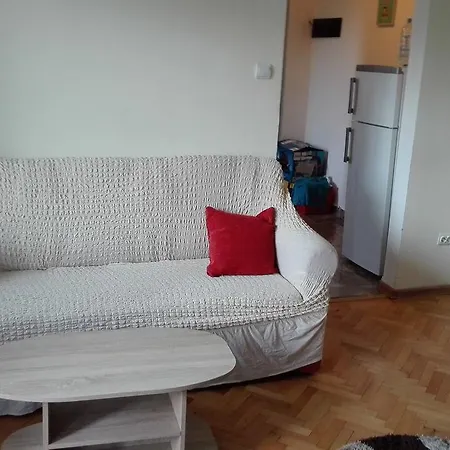 Apartament Mara *