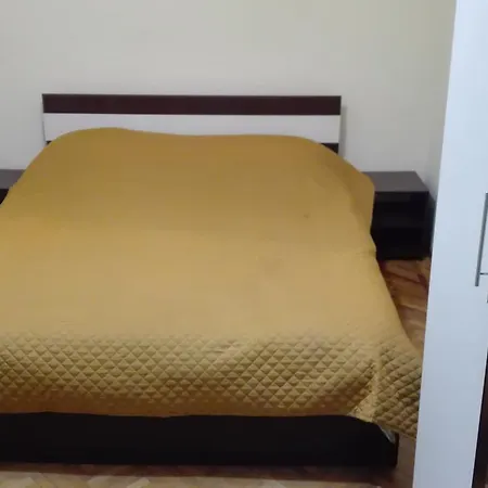 Apartament Mara *